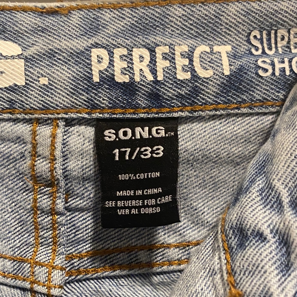 SONG Women's Ripped Light Blue Denim Shorts - Picture 4 of 4